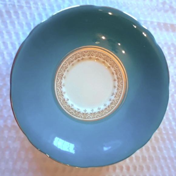 Vintage Ansley China B5333 Teal Porcelain Tea Cup Saucer Gold Edging - Picture 1 of 3
